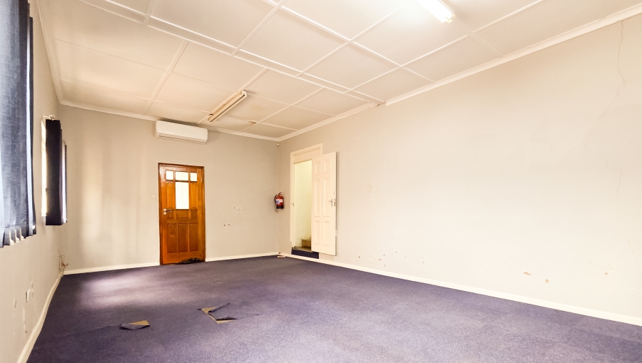 To Let Commercial Property for Rent in Queenstown Central Eastern Cape